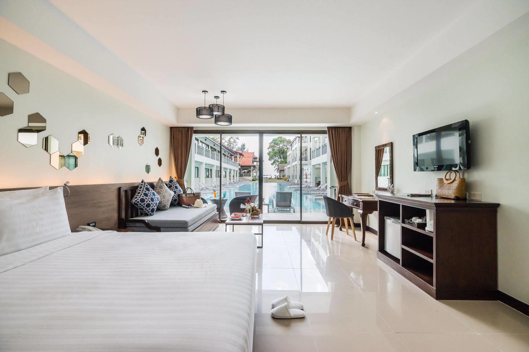 Hive Khaolak Beach Resort (Adults Only) Khao Lak Exterior photo